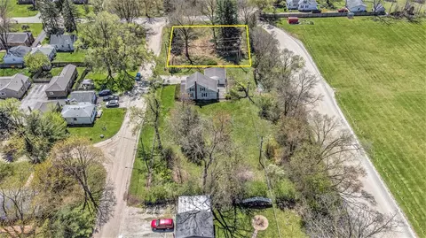 01 Hillcrest, Whitmore Lake, MI 48189
