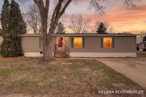 5032 Squaw Vly #102, Allendale, MI 49401