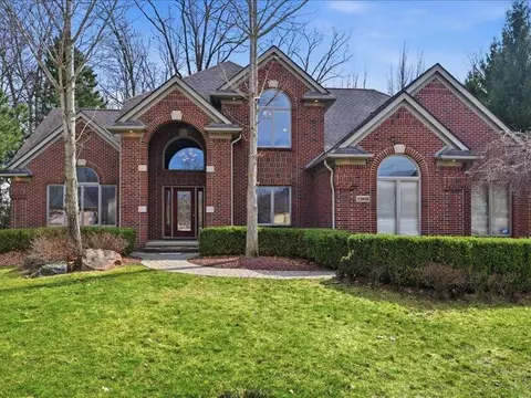 52018 Loon, Shelby Township, MI 48315