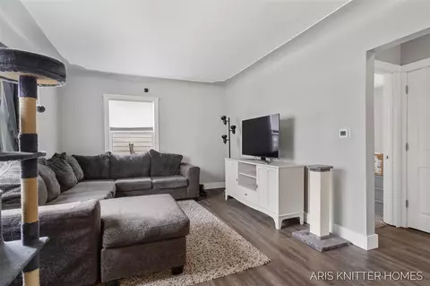 Living - 515 NW Ferndale, Walker, MI 49534 photo 1 of 1