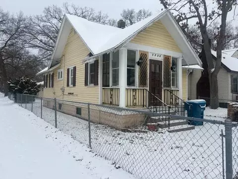 1735 Superior, Muskegon, MI 49442