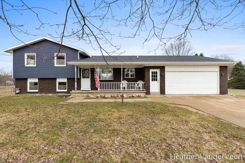 4725 Baldwin, Hudsonville, MI 49426