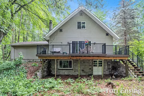4366 Woods, Sidney, MI 48885