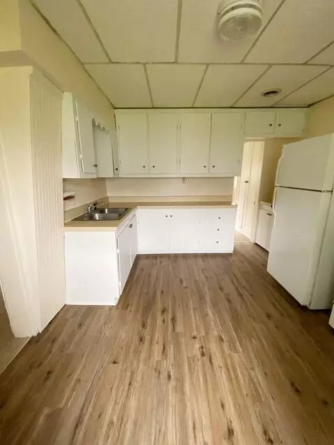 Kitchen - 532 W Sherman, Carson City, MI 48811 photo 1 of 4