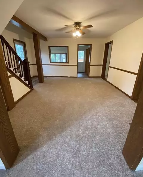 Living - 532 W Sherman, Carson City, MI 48811 photo 1 of 5