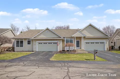 1062 Kensington, Grand Rapids, MI 49534