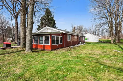 4172 107th, Allegan, MI 49010