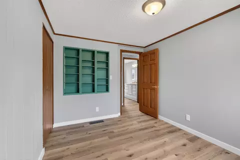 Bedroom - 131 Eaglehurst, Jerome, MI 49249 photo 6 of 6