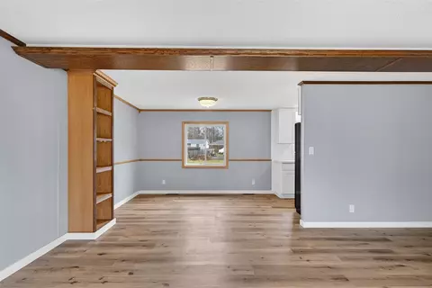 Living - 131 Eaglehurst, Jerome, MI 49249 photo 9 of 9