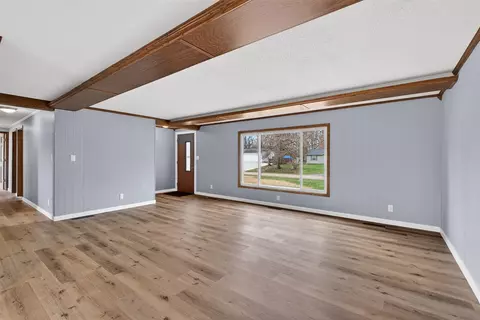 Living - 131 Eaglehurst, Jerome, MI 49249 photo 6 of 9