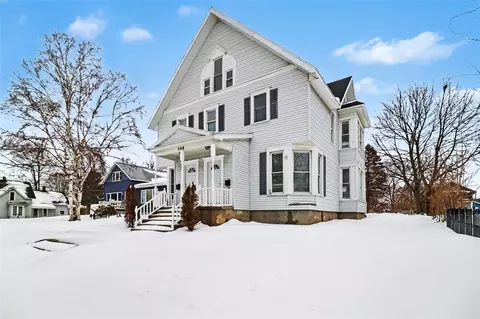 508 N James, Ludington, MI 49431