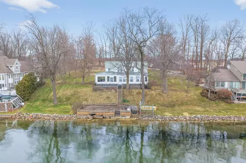 61305 Crooked Crk, Cassopolis, MI 49031