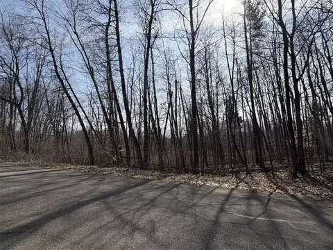 12952 Bowen Lk, Gowen, MI 49326