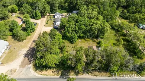 Vl E White Lake, Twin Lake, MI 49457