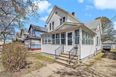 718 Harrison, Kalamazoo, MI 49007
