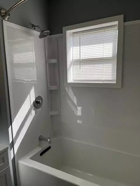 Bath - 323 S Maurice, Jackson, MI 49203 photo 2 of 2