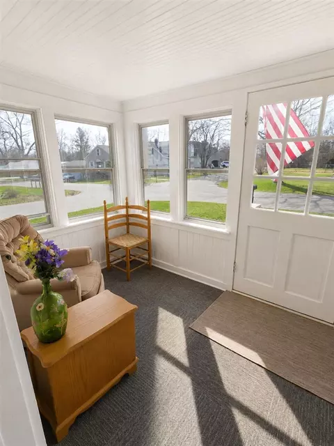 Exterior - 323 S Maurice, Jackson, MI 49203 photo 2 of 5