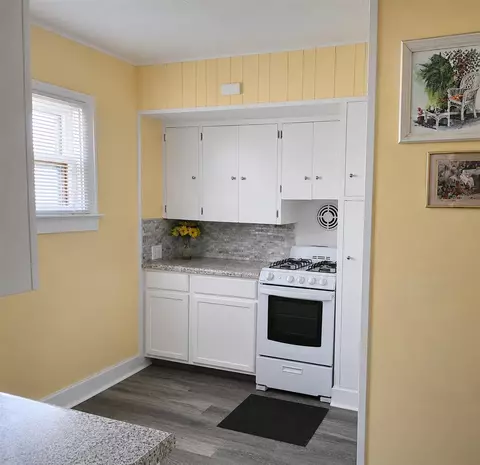 Kitchen - 323 S Maurice, Jackson, MI 49203 photo 1 of 2