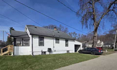 Exterior - 323 S Maurice, Jackson, MI 49203 photo 1 of 5