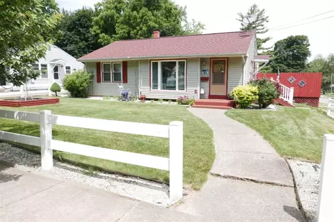 1819 Homecrest, Kalamazoo, MI 49001