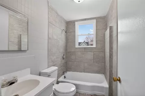 Bath - 200 S Elm, Jackson, MI 49203 photo 1 of 2