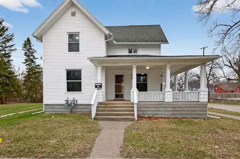 Exterior - 200 S Elm, Jackson, MI 49203 photo 2 of 11