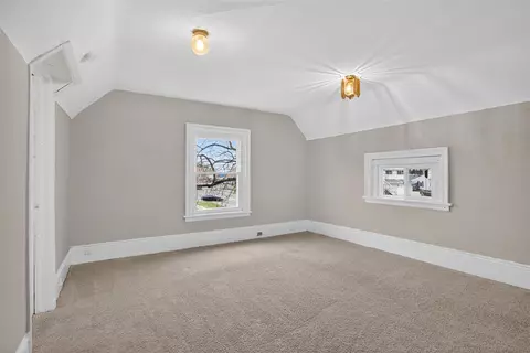 Bedroom - 200 S Elm, Jackson, MI 49203 photo 11 of 14