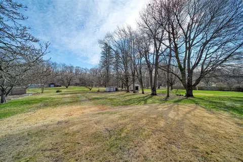 Exterior - 705 Leo, Jackson, MI 49203 photo 5 of 8