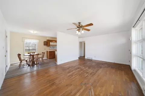 Living - 705 Leo, Jackson, MI 49203 photo 2 of 2