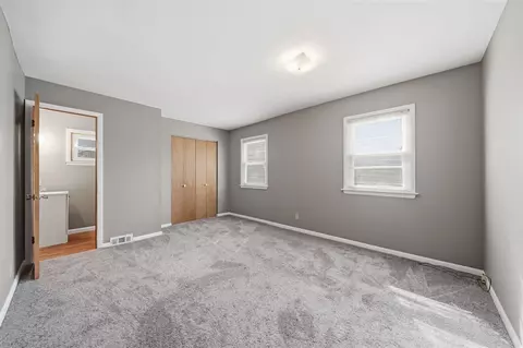 Bedroom - 705 Leo, Jackson, MI 49203 photo 5 of 7