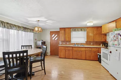 Kitchen - 928 Emerson, Ithaca, MI 48847 photo 1 of 3