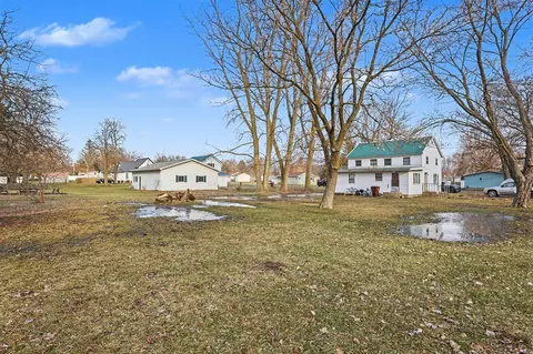 Exterior - 928 Emerson, Ithaca, MI 48847 photo 7 of 7