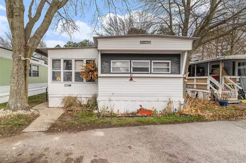 3527 Hoyt #81, Norton Shores, MI 49444