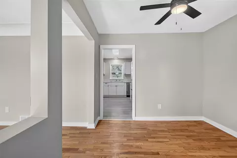 Entry Way - 3304 Spring Arbor, Jackson, MI 49203 photo 6 of 7