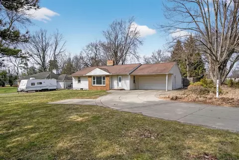 Exterior - 3304 Spring Arbor, Jackson, MI 49203 photo 2 of 8