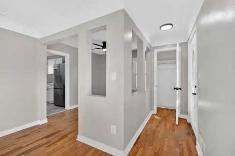 Entry Way - 3304 Spring Arbor, Jackson, MI 49203 photo 4 of 7