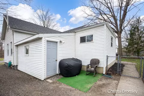 Exterior - 517 Front, Lowell, MI 49331 photo 1 of 7