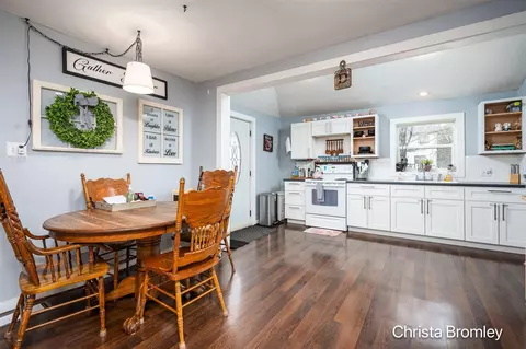 Kitchen - 517 Front, Lowell, MI 49331 photo 2 of 3