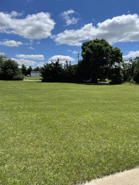 4 Coronado, Jackson, MI 49201 photo 7