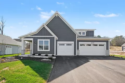 4692 Knapp Blf, Grand Rapids, MI 49525