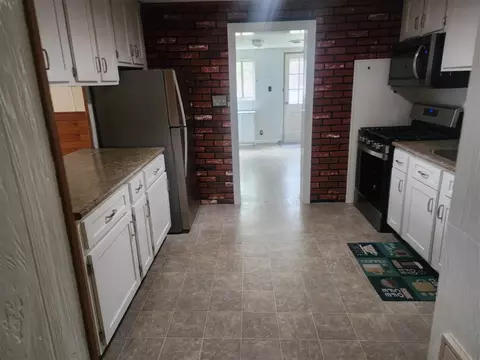 Entry Way - 8778 E Gull Lk, Augusta, MI 49012 photo 2 of 2