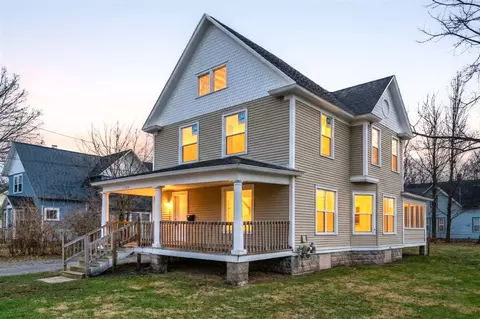 1104 Washington, Kalamazoo, MI 49001