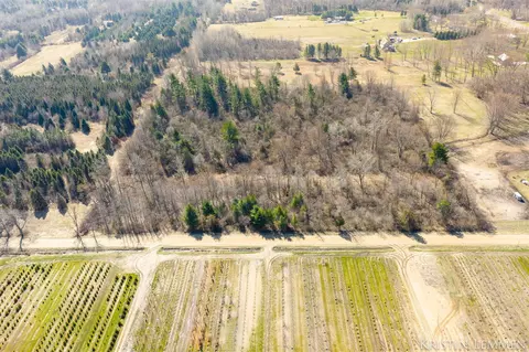 V/l 121st, Fennville, MI 49408