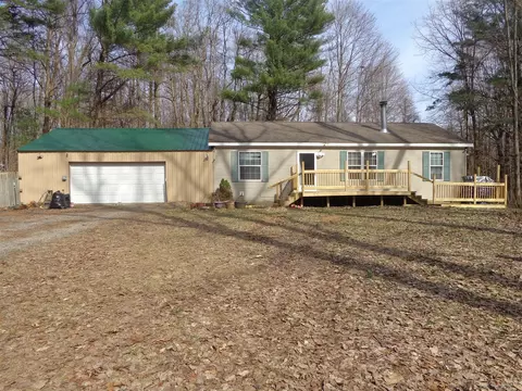 222 E 4th, Grand Junction, MI 49056