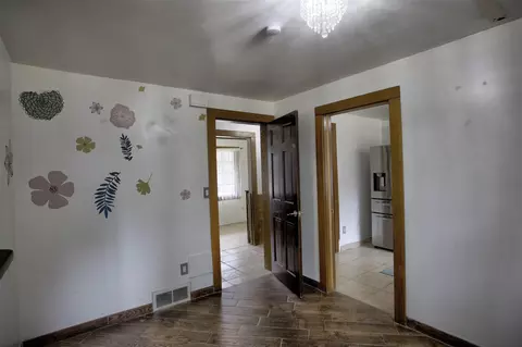 Entry Way - 4491 S Jackson, Jackson, MI 49201 photo 7 of 15