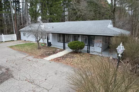 4491 S Jackson, Jackson, MI 49201