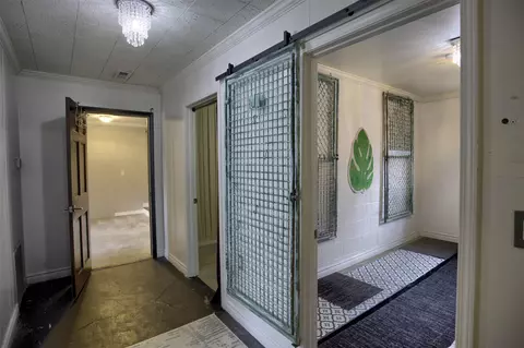 Entry Way - 4491 S Jackson, Jackson, MI 49201 photo 13 of 15