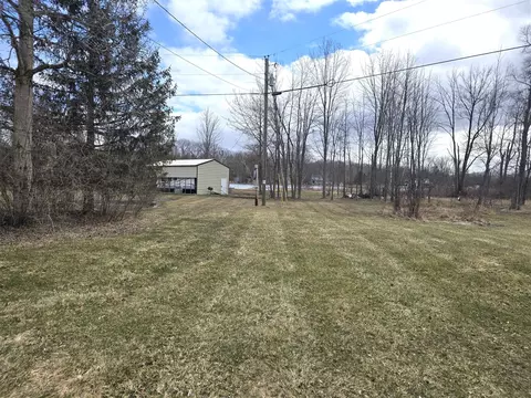 10631 Maple, Riverdale, MI 48877