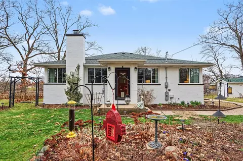 58864 River Hts, Three Rivers, MI 49093