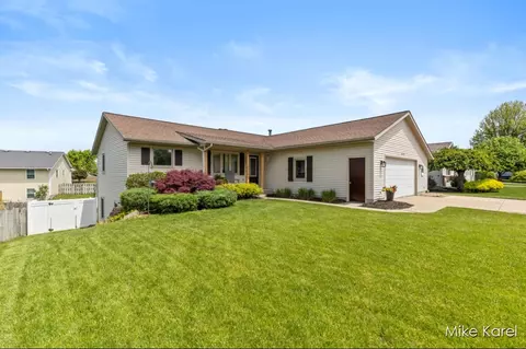 3829 Black Crk, Hudsonville, MI 49426